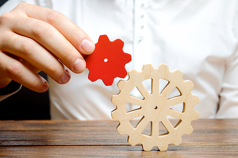 央企如何加快发展新质生产力？国资委主任用“源”“升”“态”三字来形容！