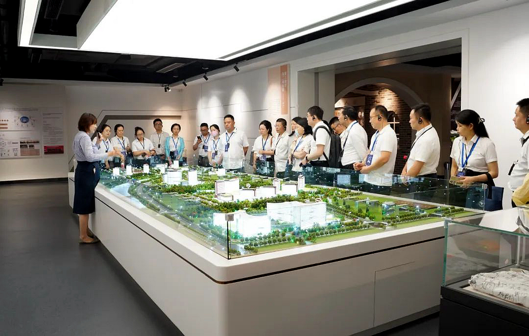 湖南省血吸虫病防治所（湖南省第三人民医院）中层干部赴浙大培训学习