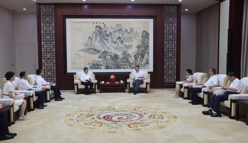 浙江大学党委书记任少波率队赴广西考察调研