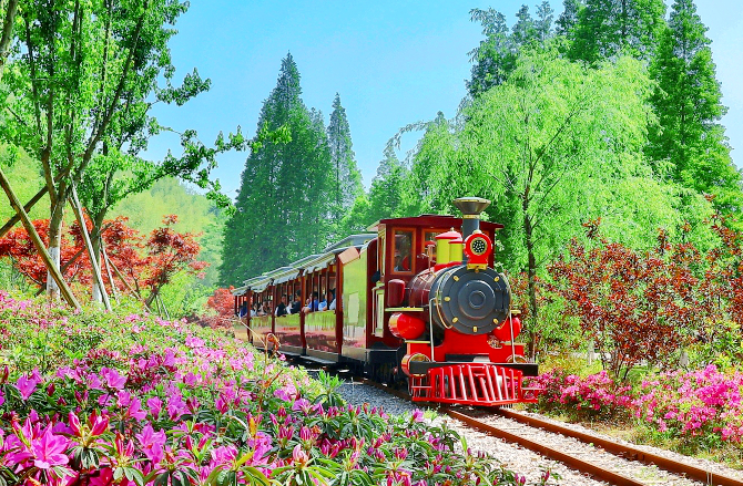 鲁家村（湖州市安吉县递铺街道）