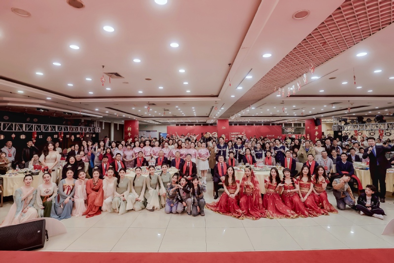 2025年浙江大学教职工迎新年联欢晚会在紫金港校区举行