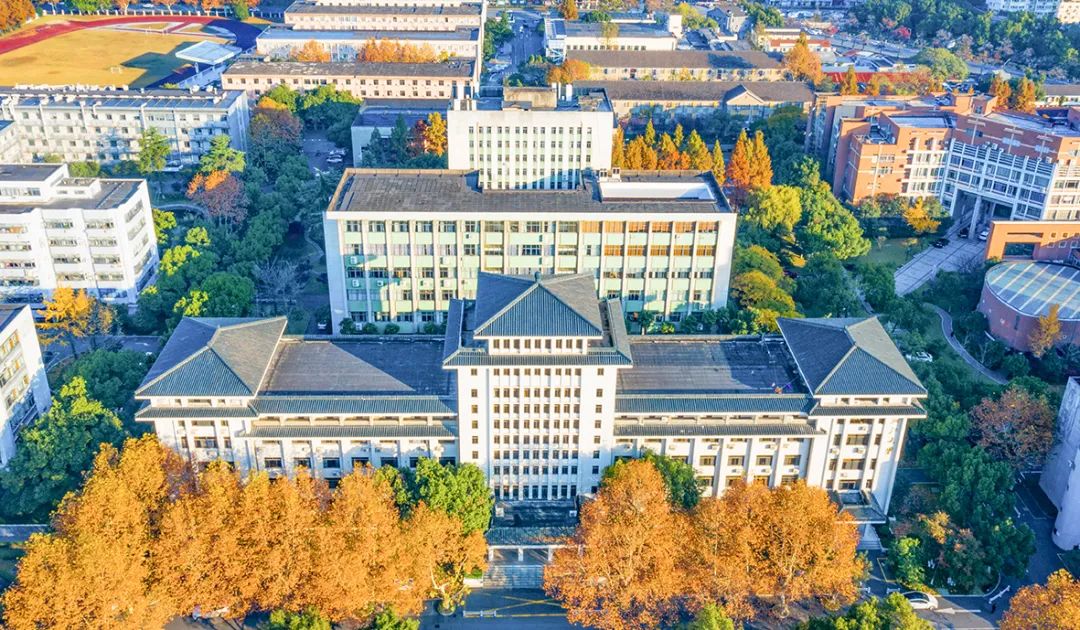 浙江大学党委书记任少波、校长杜江峰看望慰问老领导、老同志